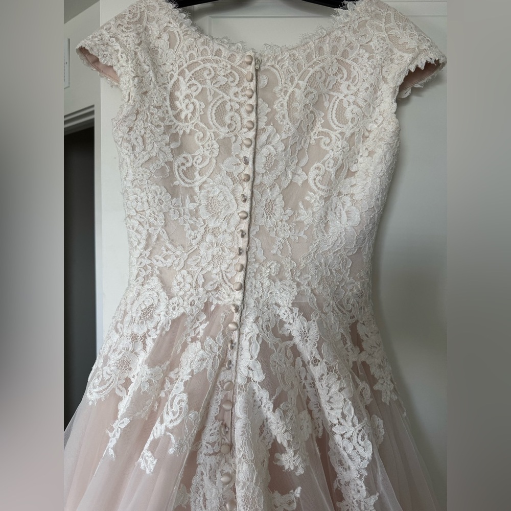 Allure Bridal Dakota size 8 - Picture 3 of 7